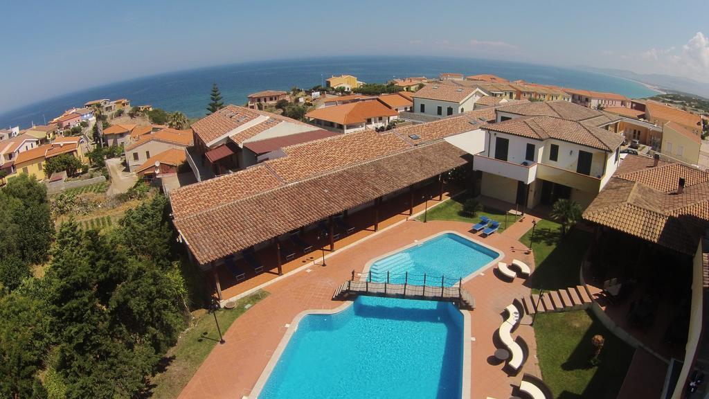 Hotel La Ciaccia Валедория Екстериор снимка