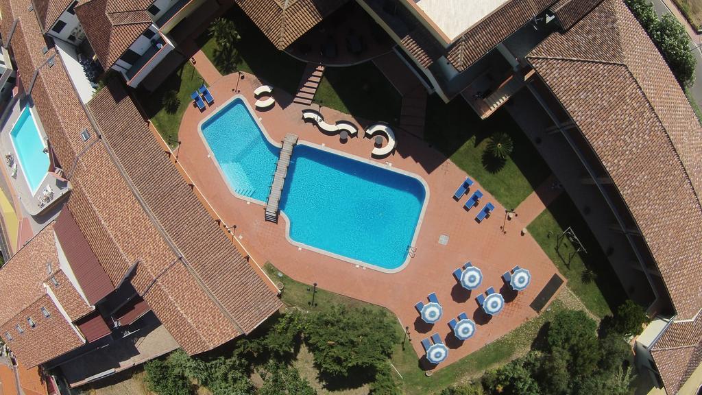 Hotel La Ciaccia Валедория Екстериор снимка